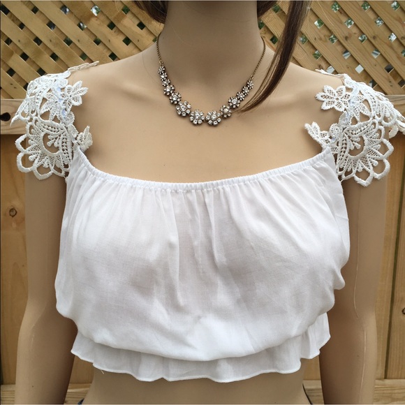 CROCHET CAP SLEEVE CROP TOP - Picture 4 of 7
